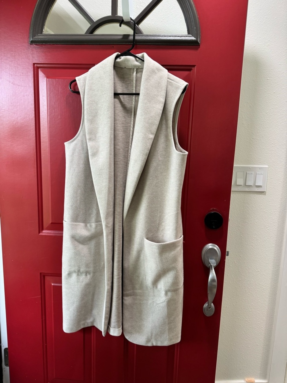 Sleeveless Long Vest in Light Beige